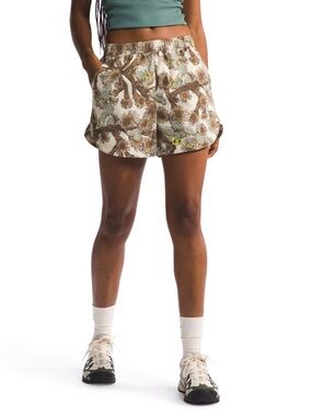 The North Face Women's Class V Pathfinder Pull-On Shorts